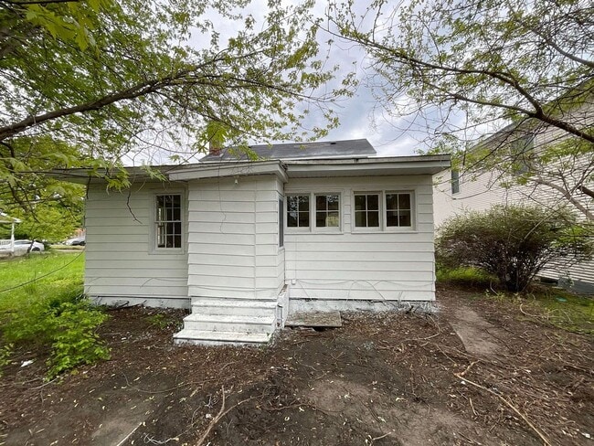 Photo - 255 High St