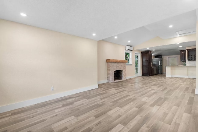 Photo - 710 S Pine St