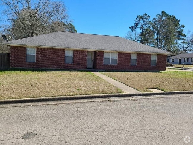Building Photo - 3713 Bluff Oak St Rental