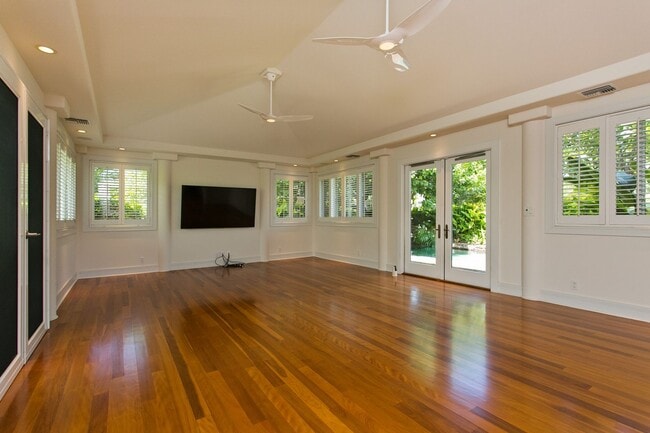 Photo - 4716 Farmers Rd