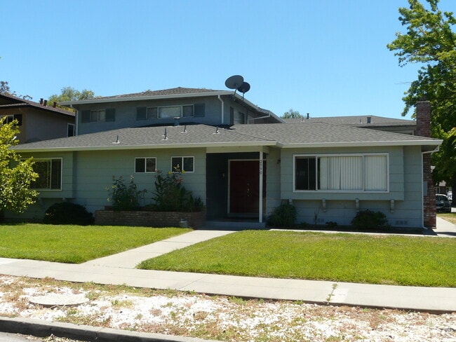 Building Photo - 2990 Neet Ave Unit #1