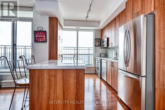 Photo - 800 Lawrence Ave W Unit 2014