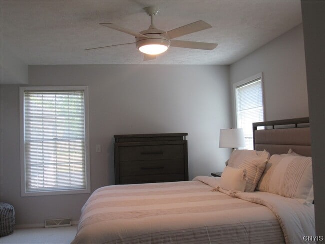 Photo - 28 E River Rd