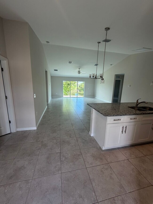519 NW 14th St
