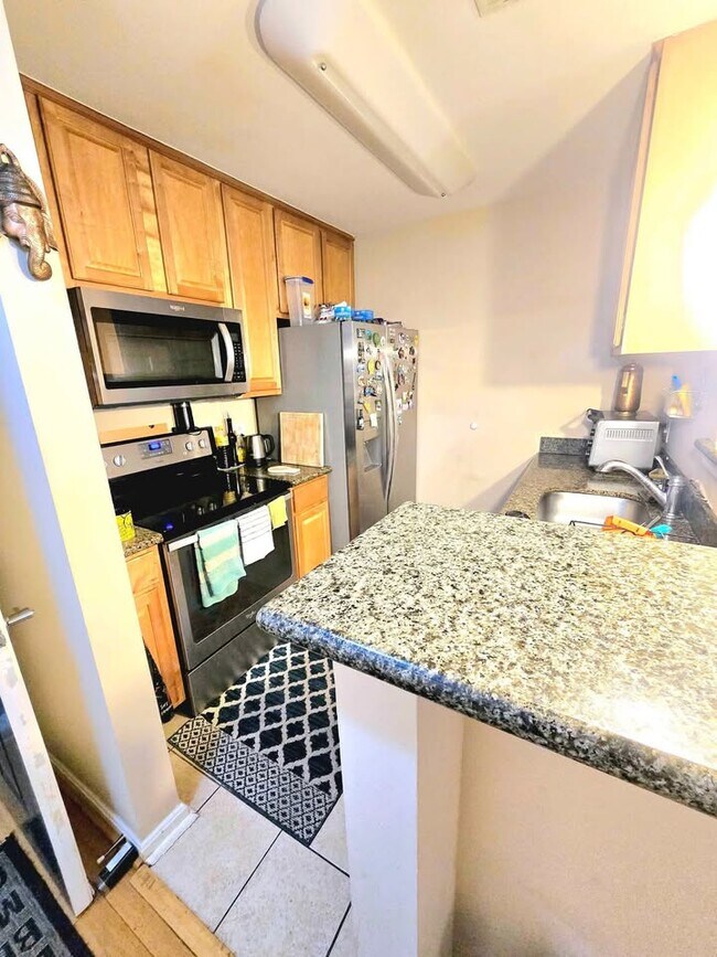 Photo - 3175 Summit Square Dr