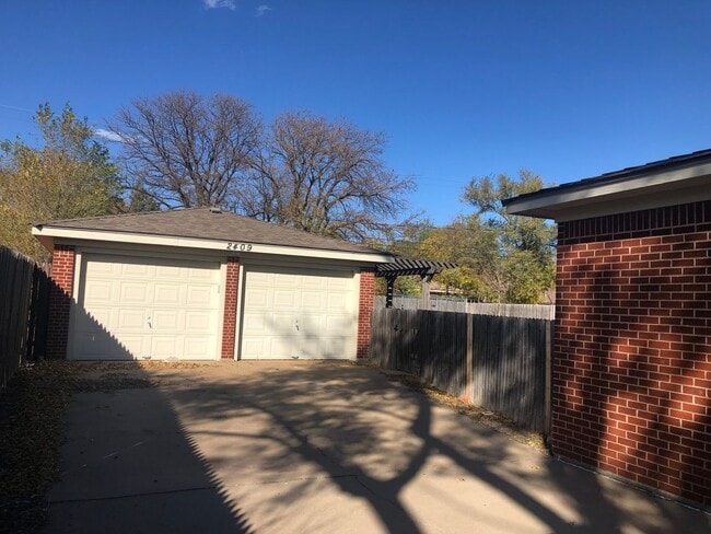 Photo - 2409 9th Ave