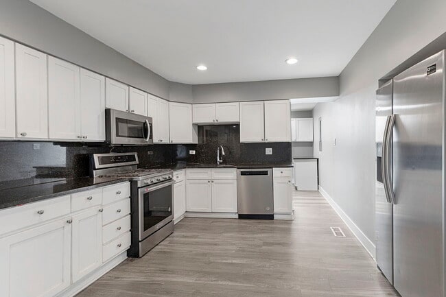 Photo - 595 Aberdeen St