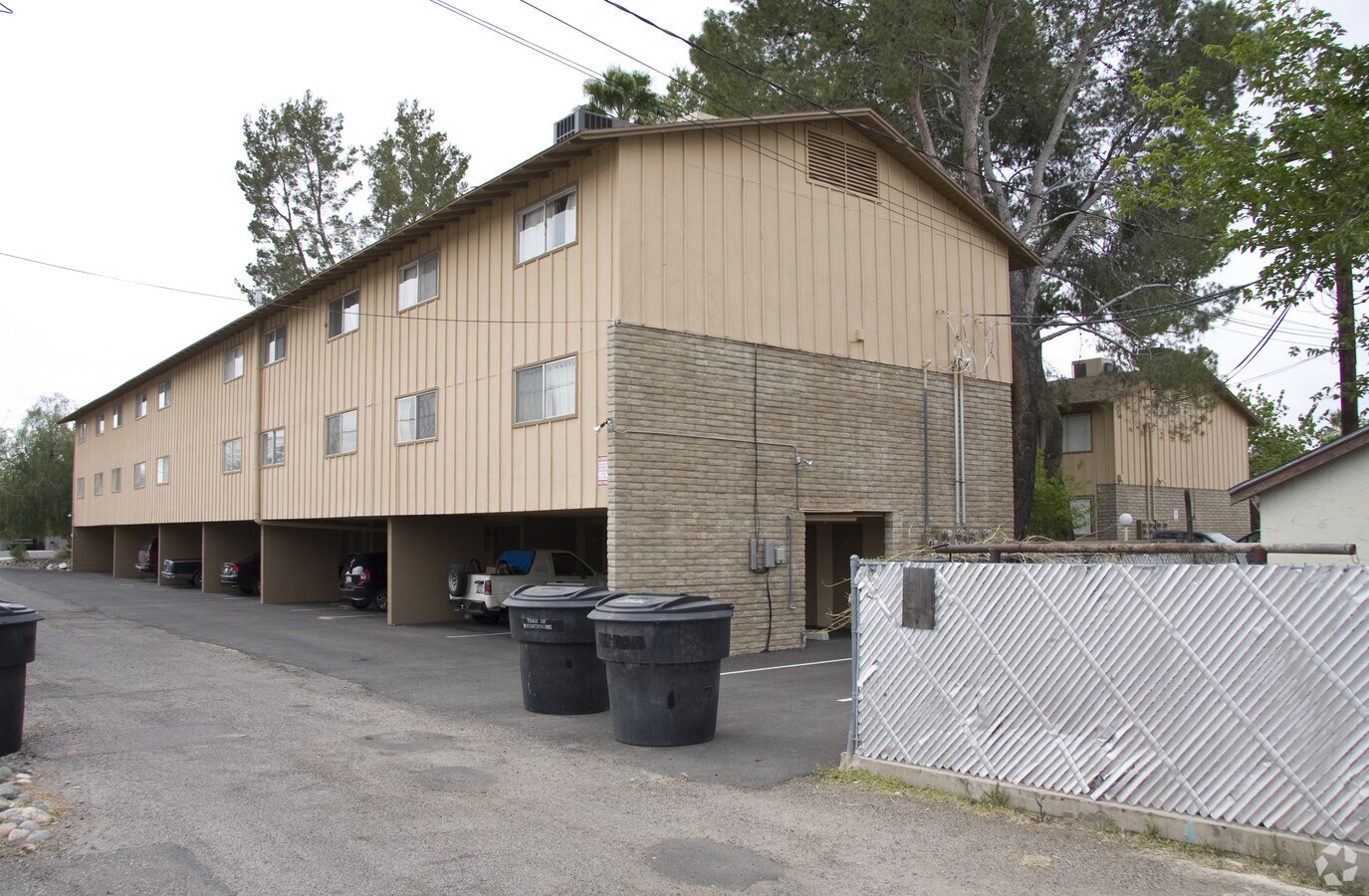 Photo - Western Garden Apartments