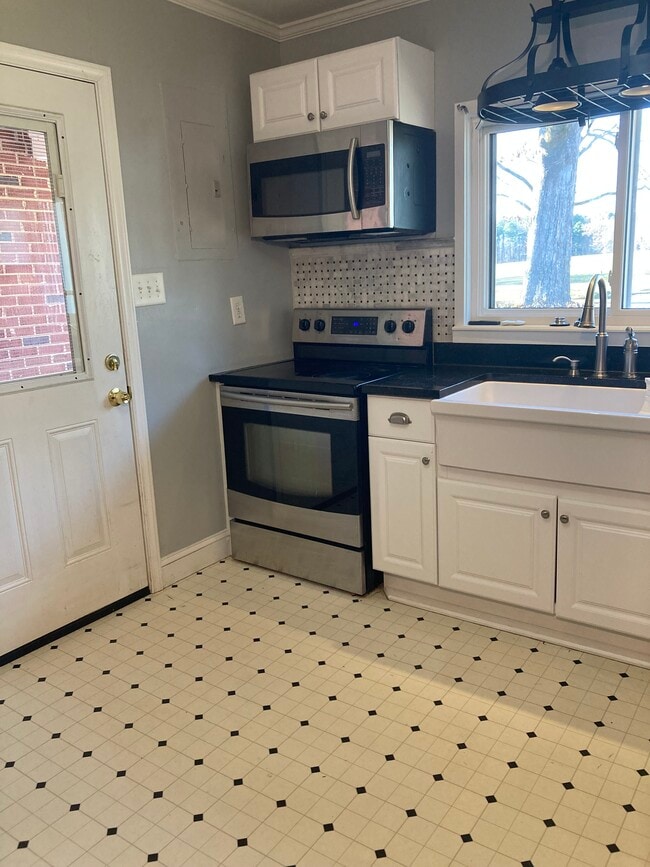 Kitchen - 2227 Wildcat Creek Rd Unit A