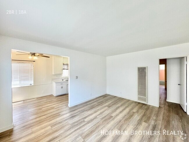 Building Photo - 5625 W Jefferson Blvd Unit 1 Rental