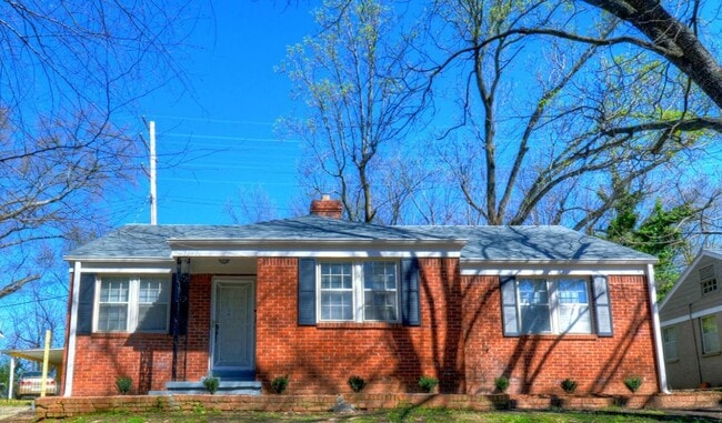 Photo - 3240 N Waynoka Cir House