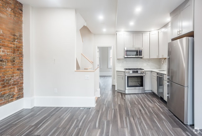 Building Photo - 45 Clarendon St Unit 1 Rental