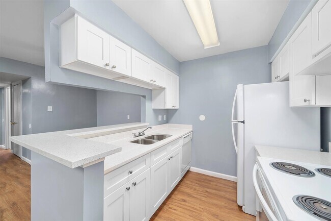 Photo - 6415 S Lake Houston Pkwy Unit 502