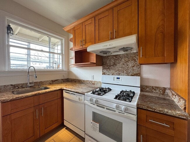 Photo - 1 Bed 1 Bath in Portola