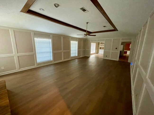 Photo - 870 Fenway Park