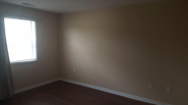 Photo - 3rd Floor 2 Bedroom in River Oaks