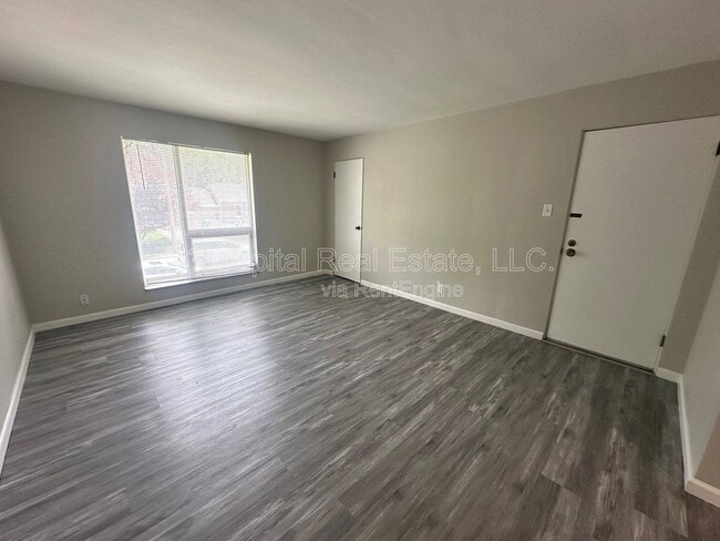 Photo - 219 N 48th St Unit 4