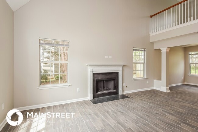 Photo - 412 Windstream Dr SW