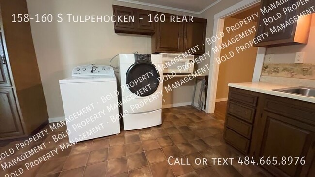 Photo - 158-160 S Tulpehocken-160 rear Unit 160 rear