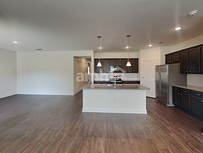 Photo - 1070 Tan Tara Trl