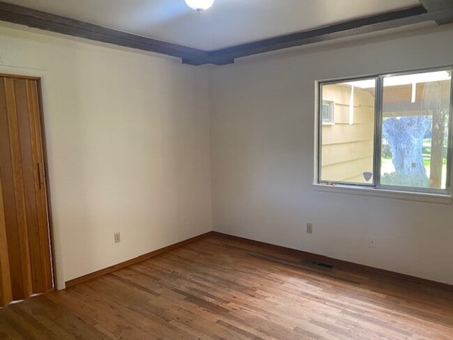 Photo - Nice Ranch Style House on 1 acre!!