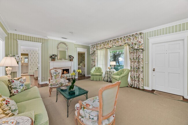 Photo - 119 Seagate Rd