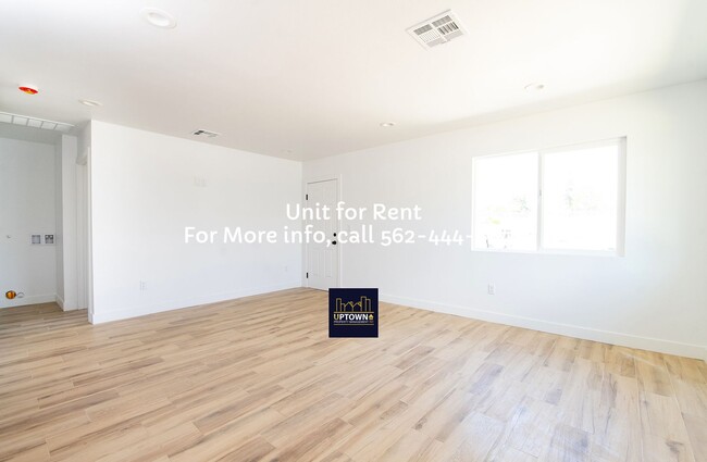 Photo - House - 2 Bedrooms + 1 Office / 1 Bathroom - Paramount