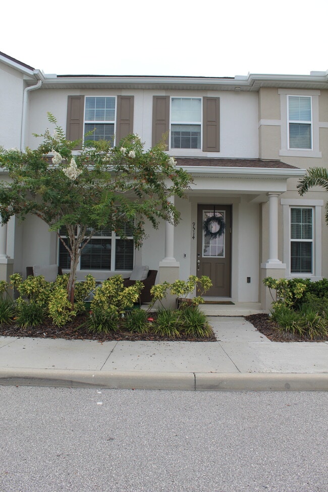 Building Photo - 9514 Poplar Ridge Ave Rental