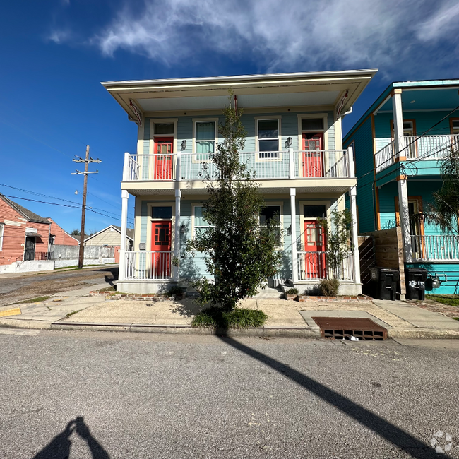 Building Photo - 1387 St Anthony St Unit B Rental