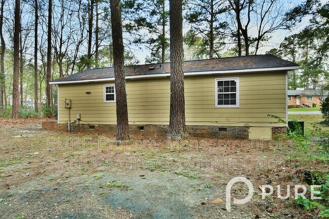 Photo - 104 Rockyview Dr