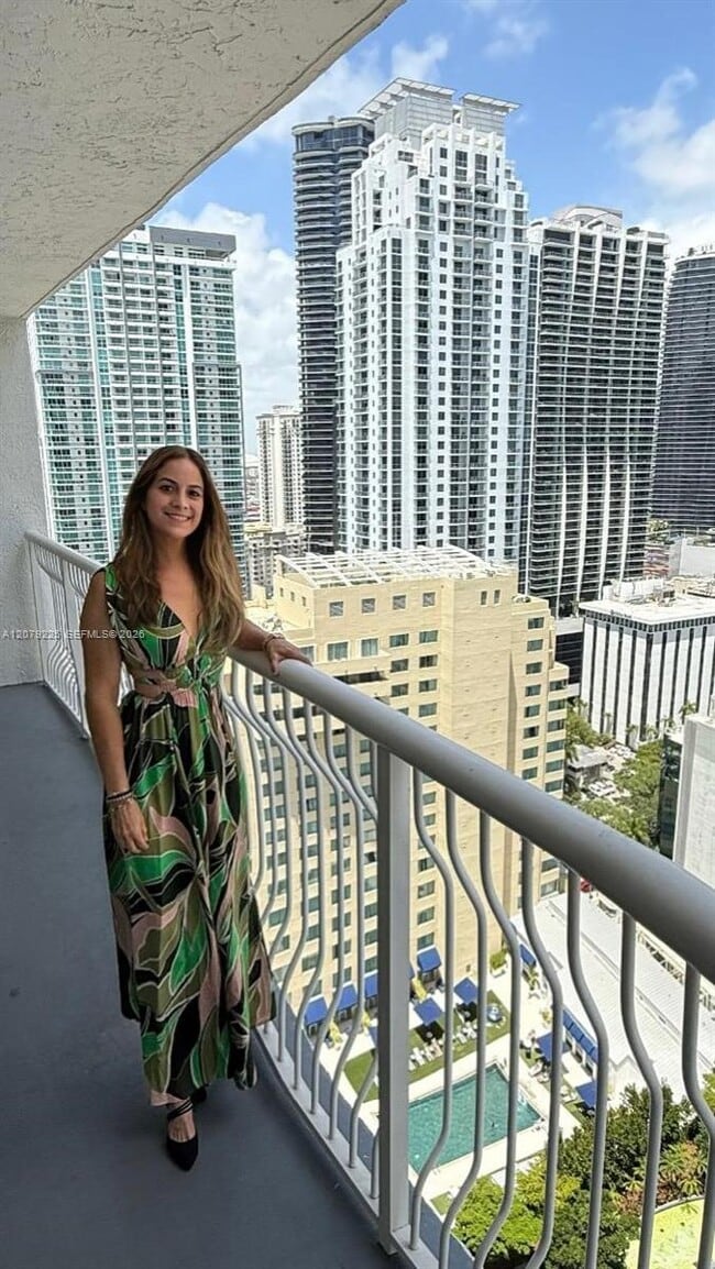 1200 Brickell Bay Dr Unit 3318