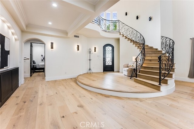 Photo - 23123 Oxnard St