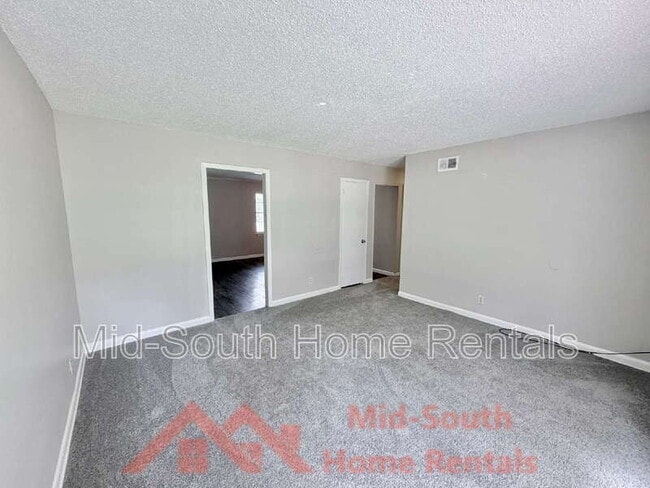 Photo - 3191 Parham St