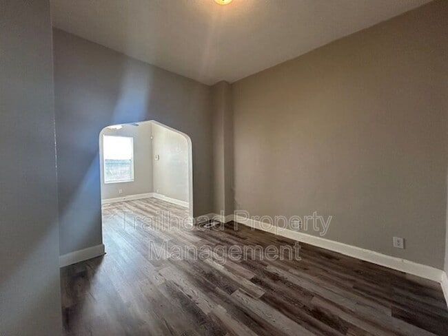 Photo - 616 N 10th St