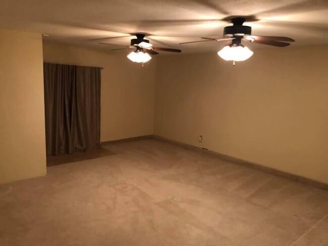 Photo - 2909 96th St