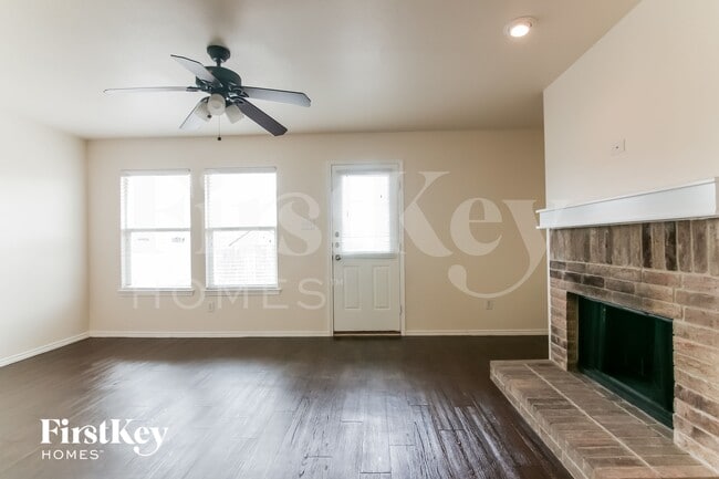 Photo - 1305 Haley Ln