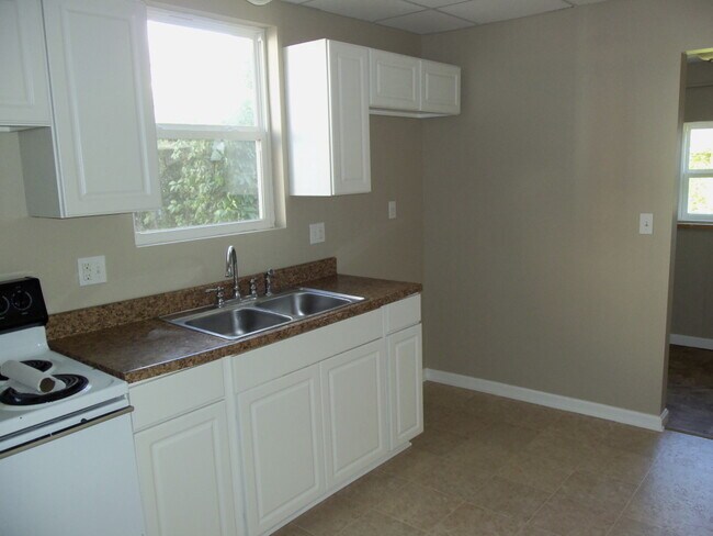 Photo - 1702 N Jefferson Dr