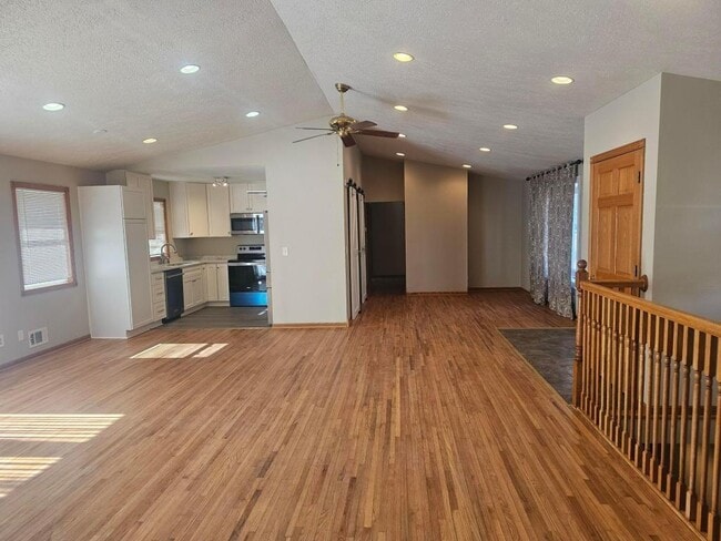Photo - 1209 Pearson Pkwy