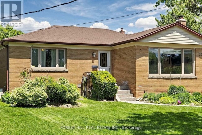 Photo - 308 Hendon Ave