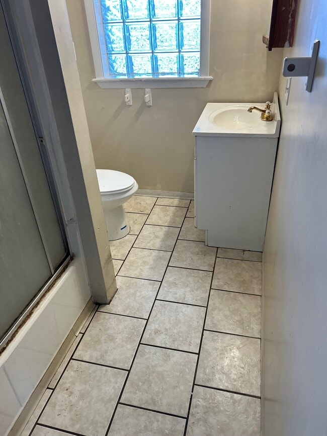 Photo - 62 W Askren St Apartamentos