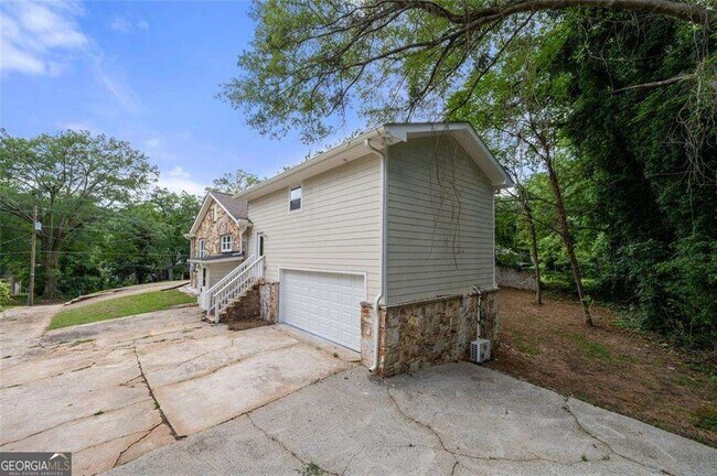 Photo - 1721 Hortense Pl NW