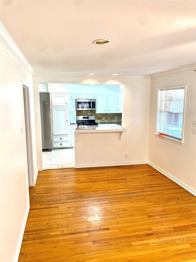 Photo - 4329 Kinglet St