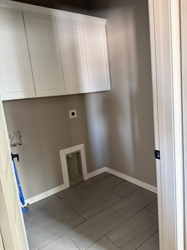 Photo - 10623 E 45th St