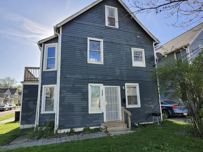Building Photo - 2033 W 98th St Rental