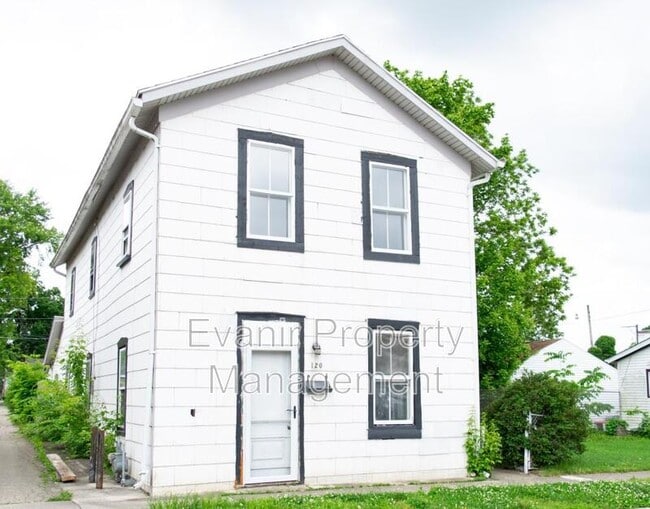Photo - 126 N Walnut St