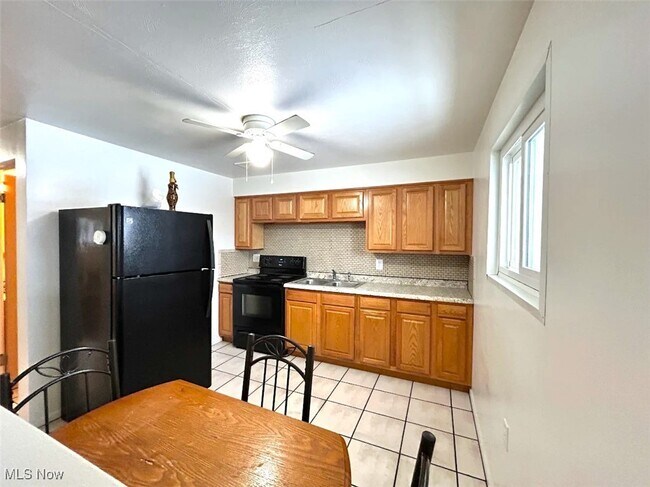 Photo - 301 Martin Unit 7