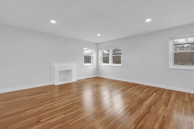 Photo - 1613 3rd St Unidad 1609