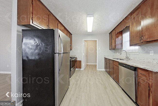 Photo - 200 Deer Pkwy