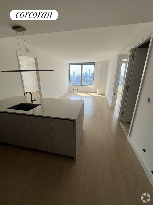 Building Photo - 3 Ct Square W Rental