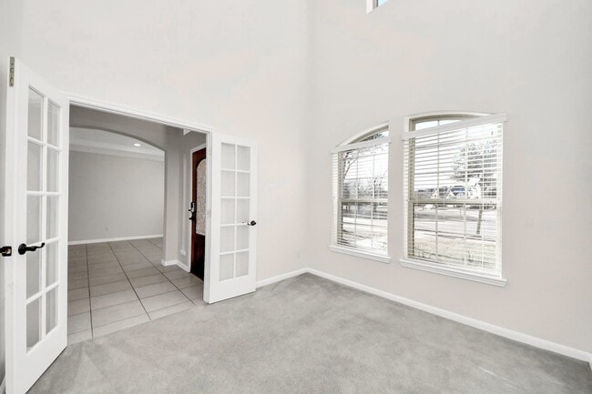 Photo - 4919 Blackwater Ln